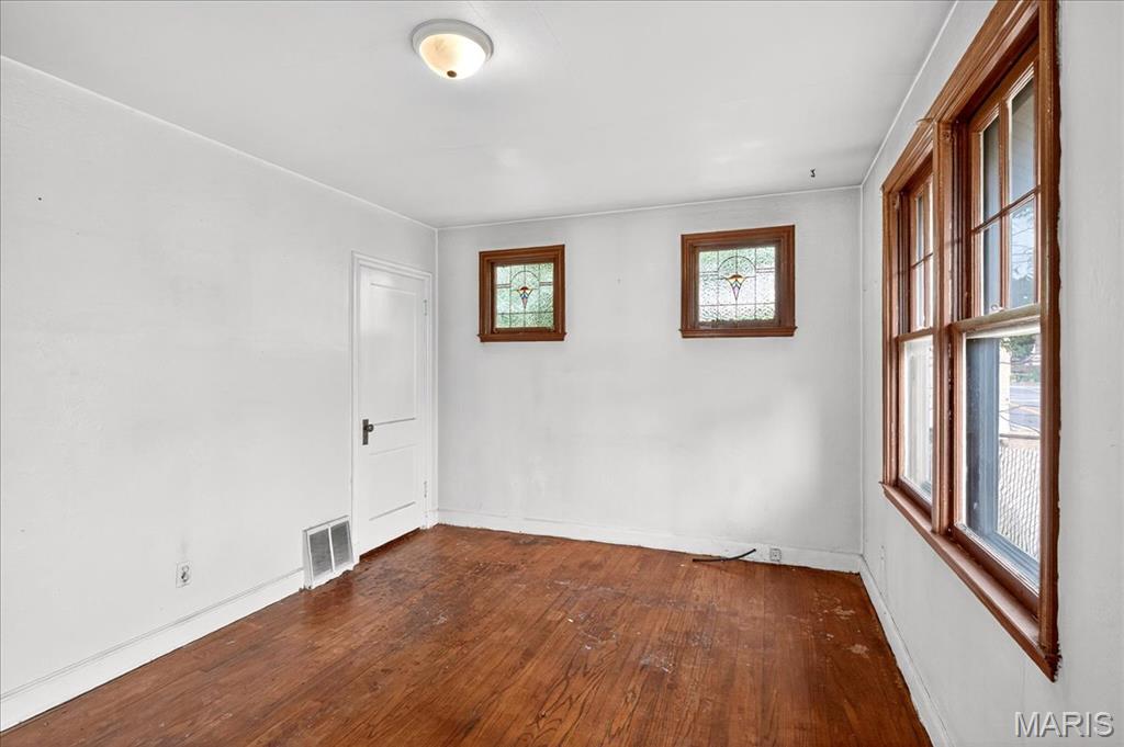 Florissant, Missouri 63031, United States, 2 Bedrooms Bedrooms, ,1 BathroomBathrooms,Residential,Active,230211