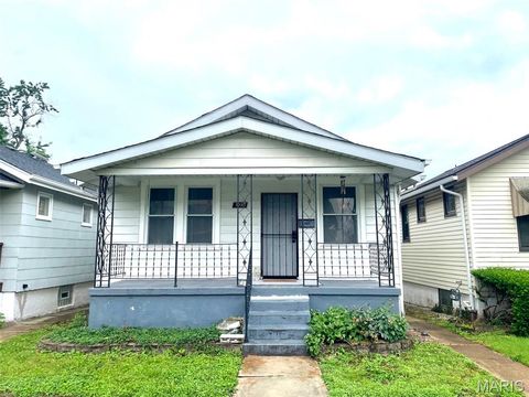 Photo of 3930 Itaska Street, St Louis, MO 63116 (MLS # 26035984)
