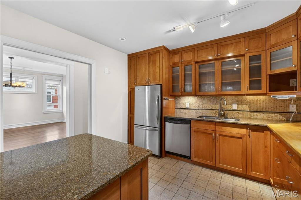 Lindell Add 02 - Residential