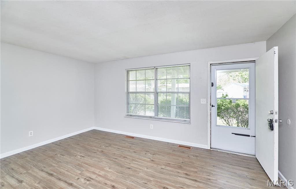 Photo of 11970 Del Reo Court, St Louis, MO 63138 (MLS # 26025345)