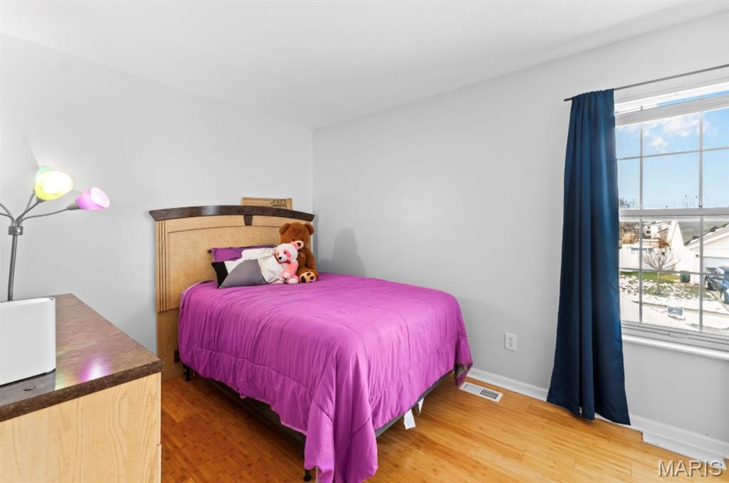 Florissant, Missouri 63031, United States, 4 Bedrooms Bedrooms, ,3 BathroomsBathrooms,Residential,Active,251255