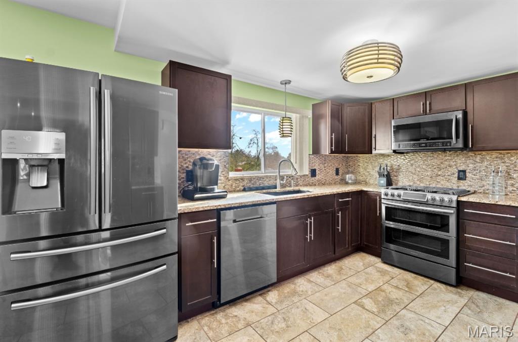 2843 Chapel View Drive