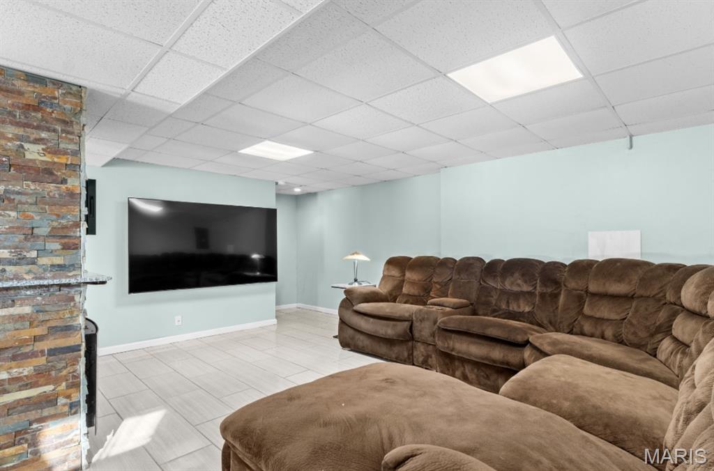 Florissant, Missouri 63031, United States, 4 Bedrooms Bedrooms, ,3 BathroomsBathrooms,Residential,Active,251255