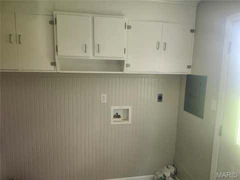 Tiny photo for 106 S Pearl Street, Bowling Green, MO 63334 (MLS # 26039217)