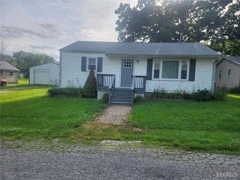Photo of 106 S Pearl Street, Bowling Green, MO 63334 (MLS # 26039217)