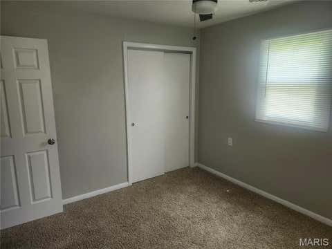 Tiny photo for 106 S Pearl Street, Bowling Green, MO 63334 (MLS # 26039217)