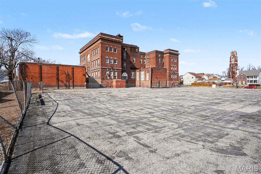 Chambers Jane - Commercial Sale