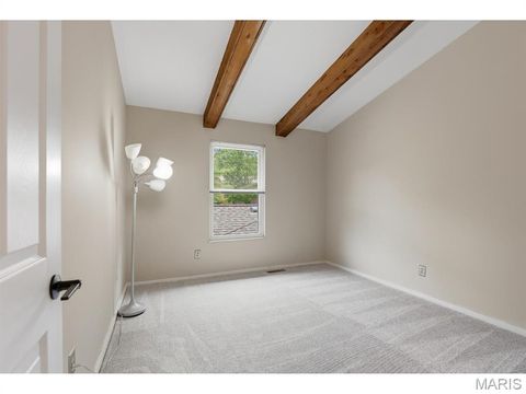 Tiny photo for 2008 Meadowtree Lane, Kirkwood, MO 63122 (MLS # 26033787)