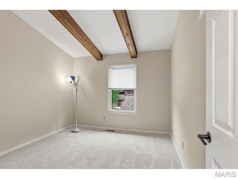 Tiny photo for 2008 Meadowtree Lane, Kirkwood, MO 63122 (MLS # 26033787)