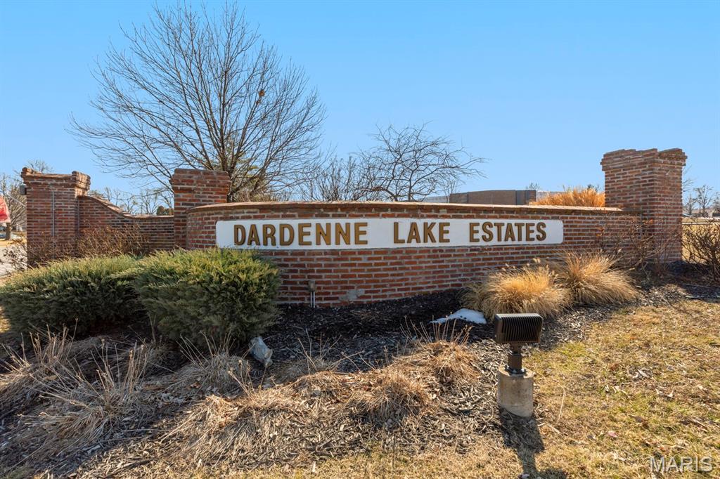 Dardenne Lake Estate - Residential