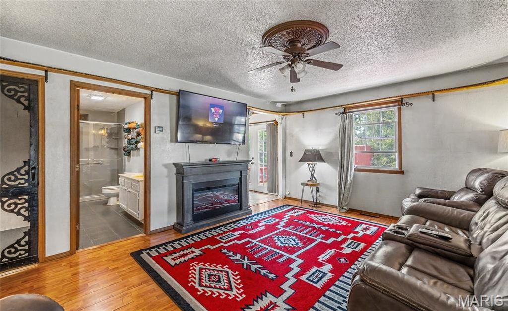 Photo of 21930 Lafayette Road, Waynesville, MO 65583 (MLS # 26024493)