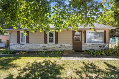 Photo of 22 Donna Drive, Hillsboro, MO 63050 (MLS # 26058055)