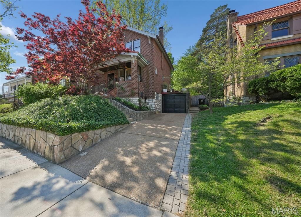 Photo of 7516 Delmar Boulevard, St Louis, MO 63130 (MLS # 26025110)