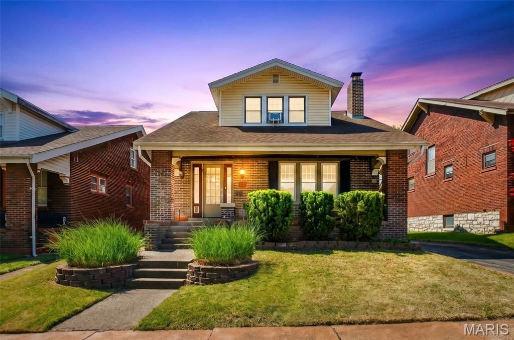 Photo of 1112 Hornsby Avenue, St Louis, MO 63147 (MLS # 26026388)