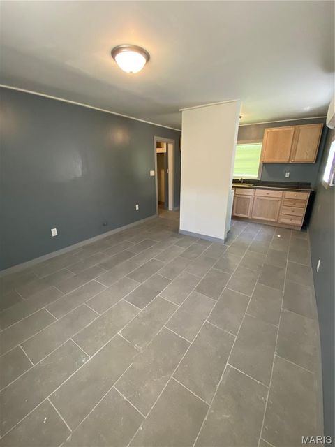 Tiny photo for 1110 Bradley Street, Poplar Bluff, MO 63901 (MLS # 26026676)