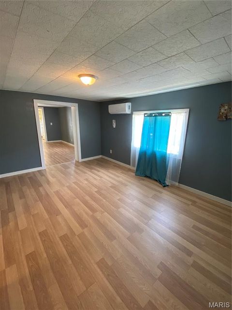 Tiny photo for 1110 Bradley Street, Poplar Bluff, MO 63901 (MLS # 26026676)