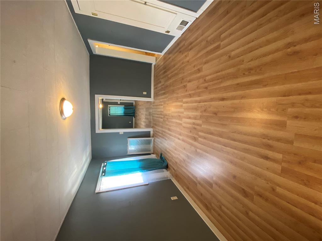 Johnson & Sanders Resub - Residential