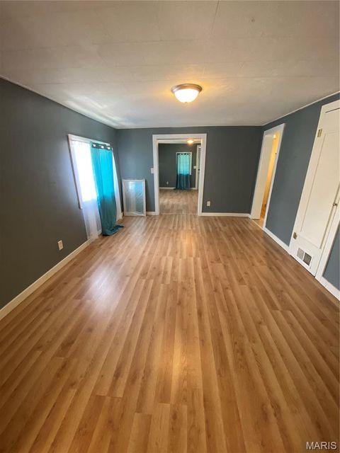 Tiny photo for 1110 Bradley Street, Poplar Bluff, MO 63901 (MLS # 26026676)