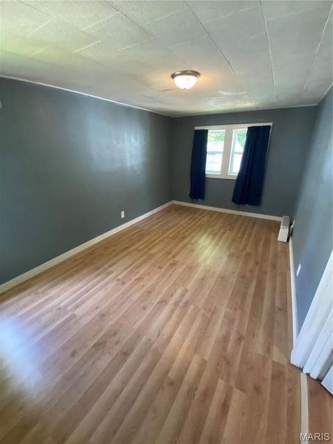 Tiny photo for 1110 Bradley Street, Poplar Bluff, MO 63901 (MLS # 26026676)
