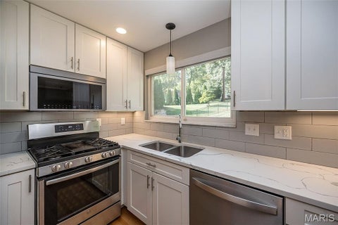 Tiny photo for 1019 Parkwatch Drive, Ballwin, MO 63011 (MLS # 26039209)