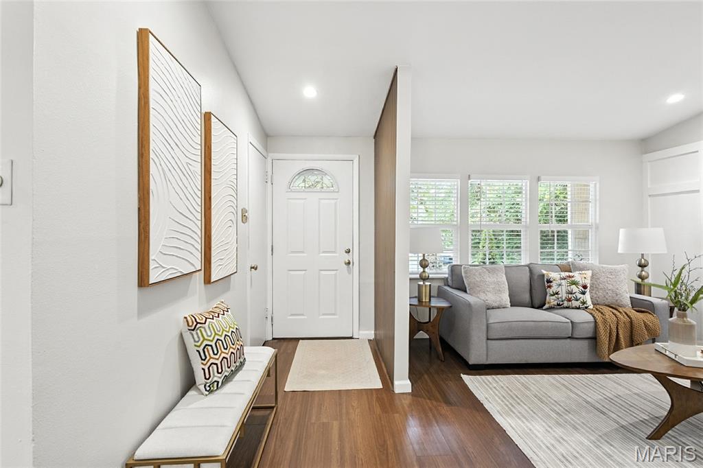 621 Crest Court