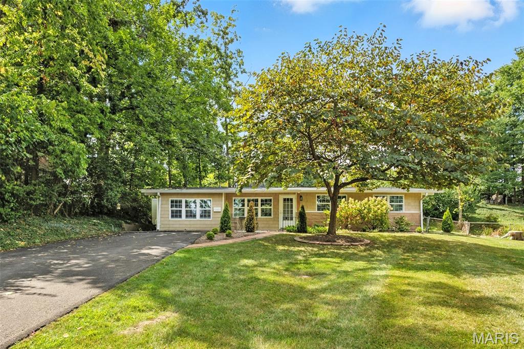 621 Crest Court
