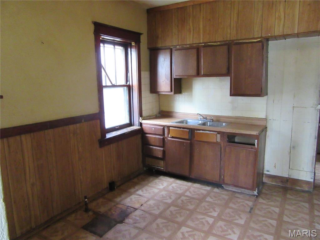 Walter Place Add - Residential Income