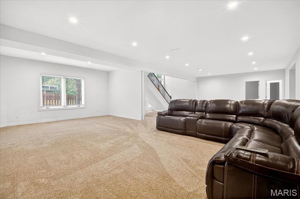 Peine Lake Estate #1 - Residential