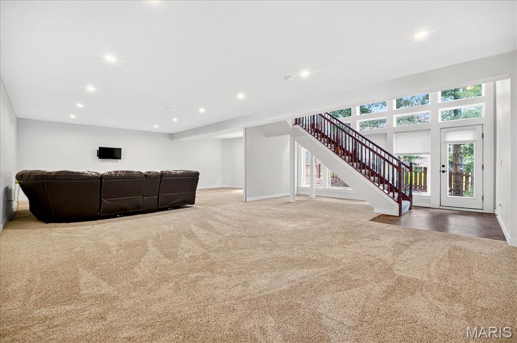 Peine Lake Estate #1 - Residential