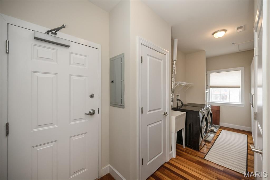 Residences Of Cates I Condo The - Residential