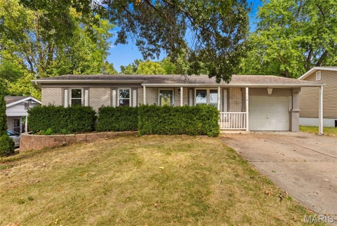 Photo of 116 Keeney Drive, Unincorporated, MO 63304 (MLS # 26060271)