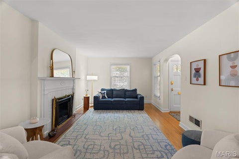 Tiny photo for 8610 Rosalie Avenue, St Louis, MO 63144 (MLS # 26059790)