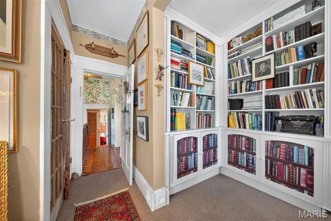 Tiny photo for 400 S Woodlawn Avenue, Kirkwood, MO 63122 (MLS # 25060145)