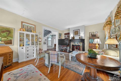 Tiny photo for 400 S Woodlawn Avenue, Kirkwood, MO 63122 (MLS # 25060145)