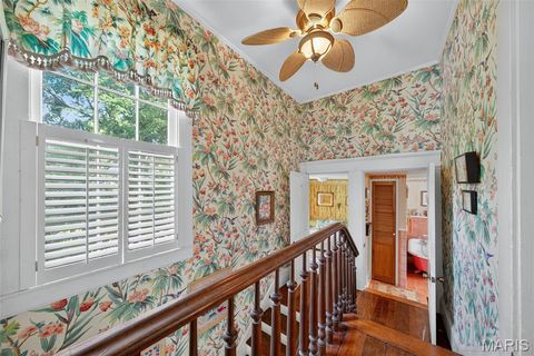 Tiny photo for 400 S Woodlawn Avenue, Kirkwood, MO 63122 (MLS # 25060145)
