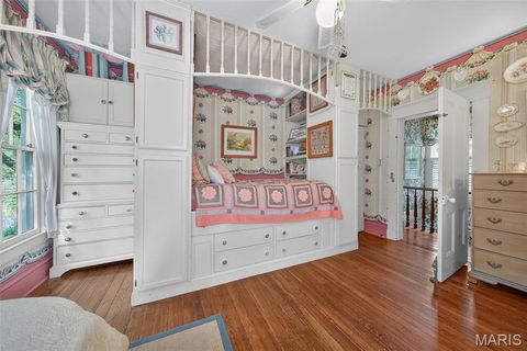 Tiny photo for 400 S Woodlawn Avenue, Kirkwood, MO 63122 (MLS # 25060145)