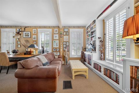 Tiny photo for 400 S Woodlawn Avenue, Kirkwood, MO 63122 (MLS # 25060145)