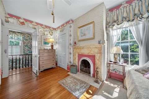 Tiny photo for 400 S Woodlawn Avenue, Kirkwood, MO 63122 (MLS # 25060145)