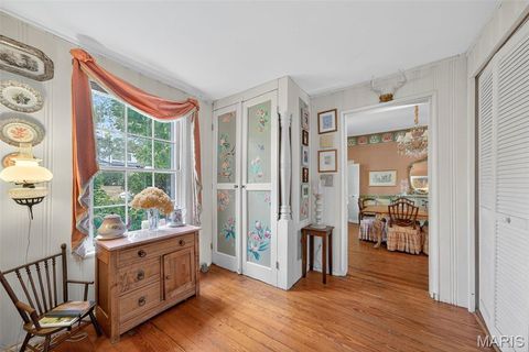Tiny photo for 400 S Woodlawn Avenue, Kirkwood, MO 63122 (MLS # 25060145)