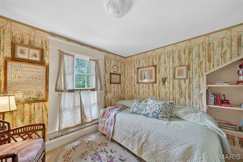 Tiny photo for 400 S Woodlawn Avenue, Kirkwood, MO 63122 (MLS # 25060145)