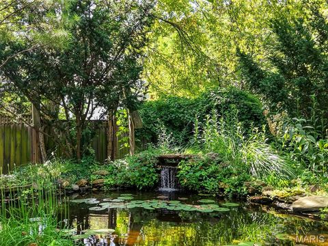 Tiny photo for 400 S Woodlawn Avenue, Kirkwood, MO 63122 (MLS # 25060145)