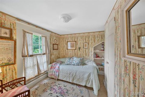 Tiny photo for 400 S Woodlawn Avenue, Kirkwood, MO 63122 (MLS # 25060145)