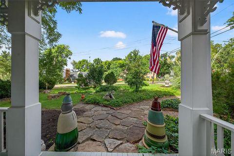 Tiny photo for 400 S Woodlawn Avenue, Kirkwood, MO 63122 (MLS # 25060145)