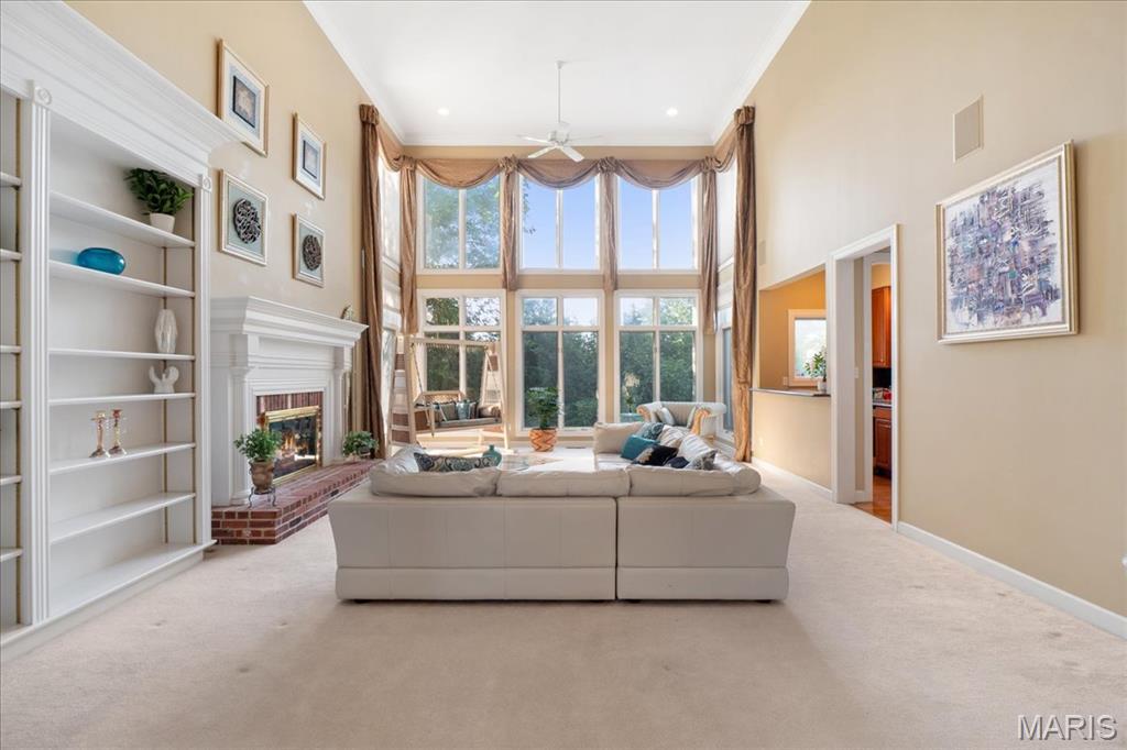 Manderleigh Of Town & Country One - Residential