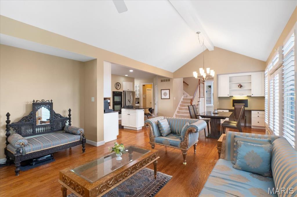 Manderleigh Of Town & Country One - Residential