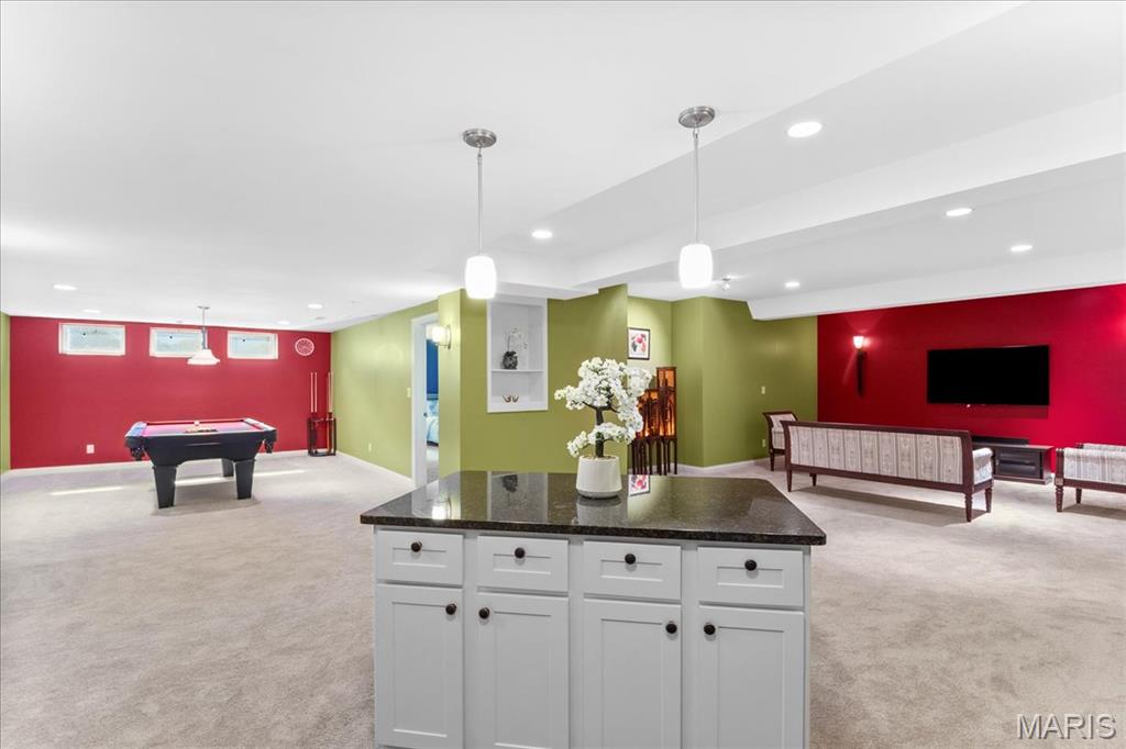 Manderleigh Of Town & Country One - Residential