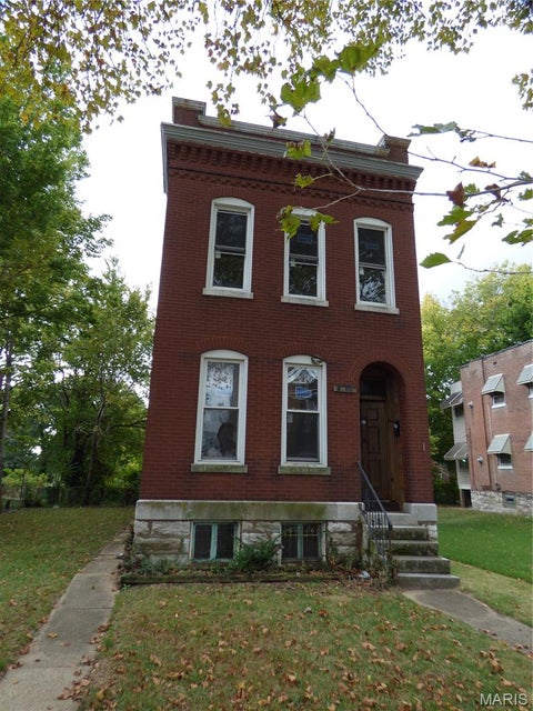 Photo of 1028 Theobald Avenue, St Louis, MO 63147 (MLS # 26067750)