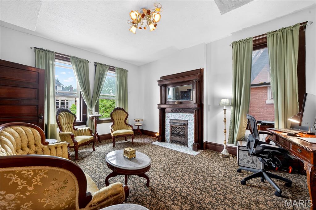 Raymond Place Add - Residential