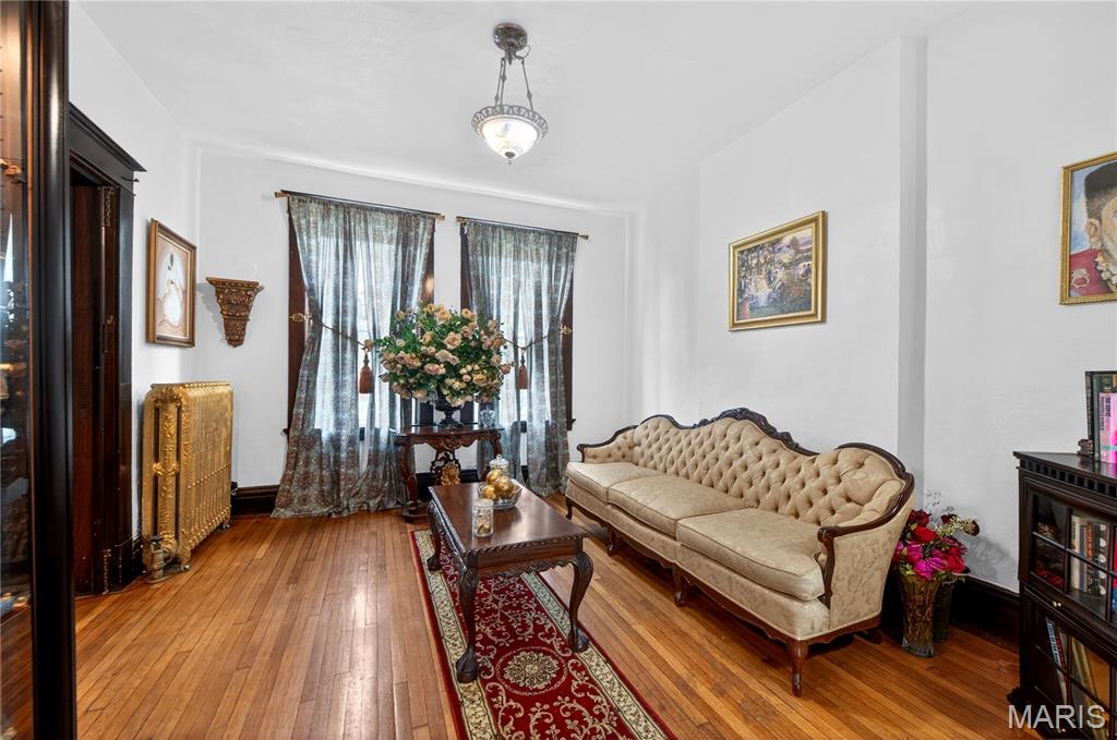 Raymond Place Add - Residential