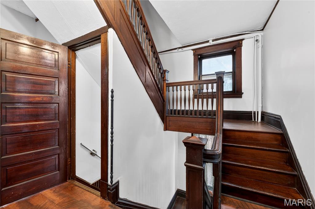 Raymond Place Add - Residential
